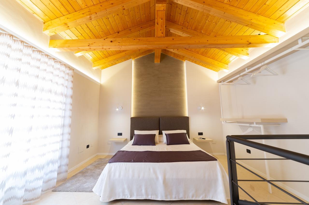 Suite Cavour - Suntripsicily Riposto ภายนอก รูปภาพ