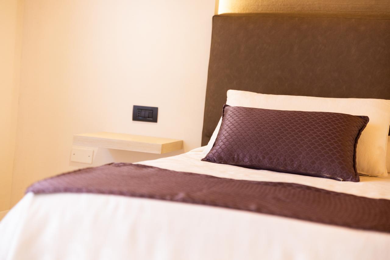 Suite Cavour - Suntripsicily Riposto ภายนอก รูปภาพ