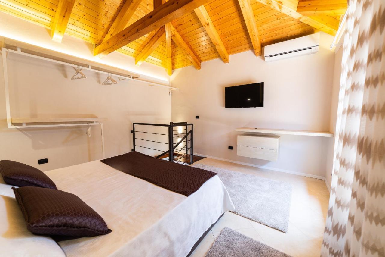 Suite Cavour - Suntripsicily Riposto ภายนอก รูปภาพ
